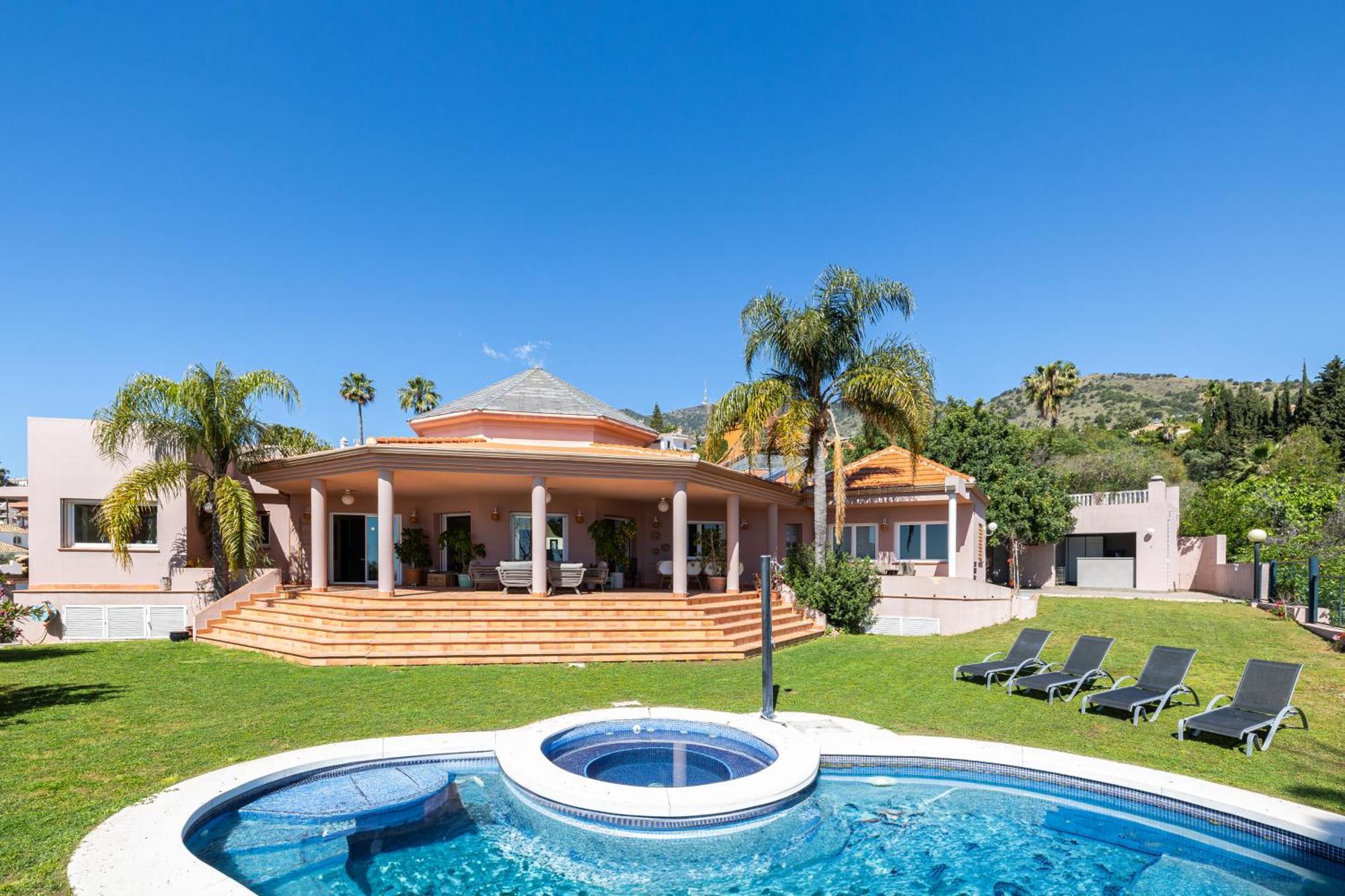 Villa In Benalmadena Pueblo Luaran gambar